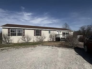 12138 Willow Ave — exterior photo