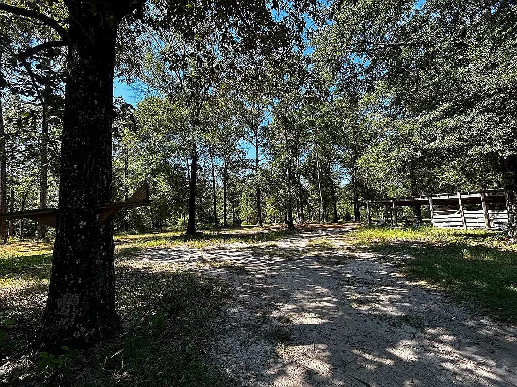 9699 Duck Pond Rd — exterior photo