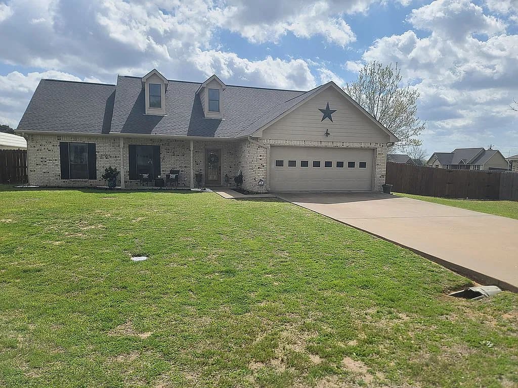 6080 Sunrise — exterior photo