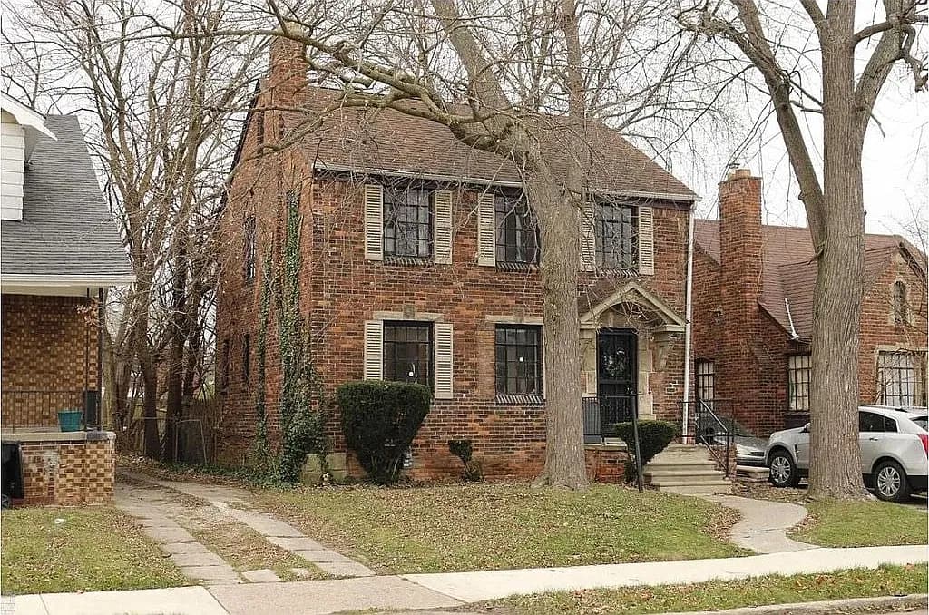 5790 Berkshire St — exterior photo