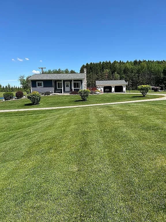 874 Mitchell Lake Rd — exterior photo