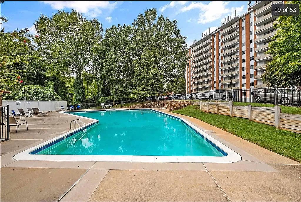 1800 Jefferson Park Ave APT 91 — exterior photo