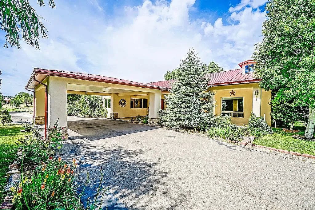 10 Vallecitos Rd — exterior photo