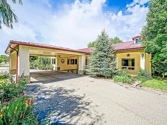 10 Vallecitos Rd — exterior photo