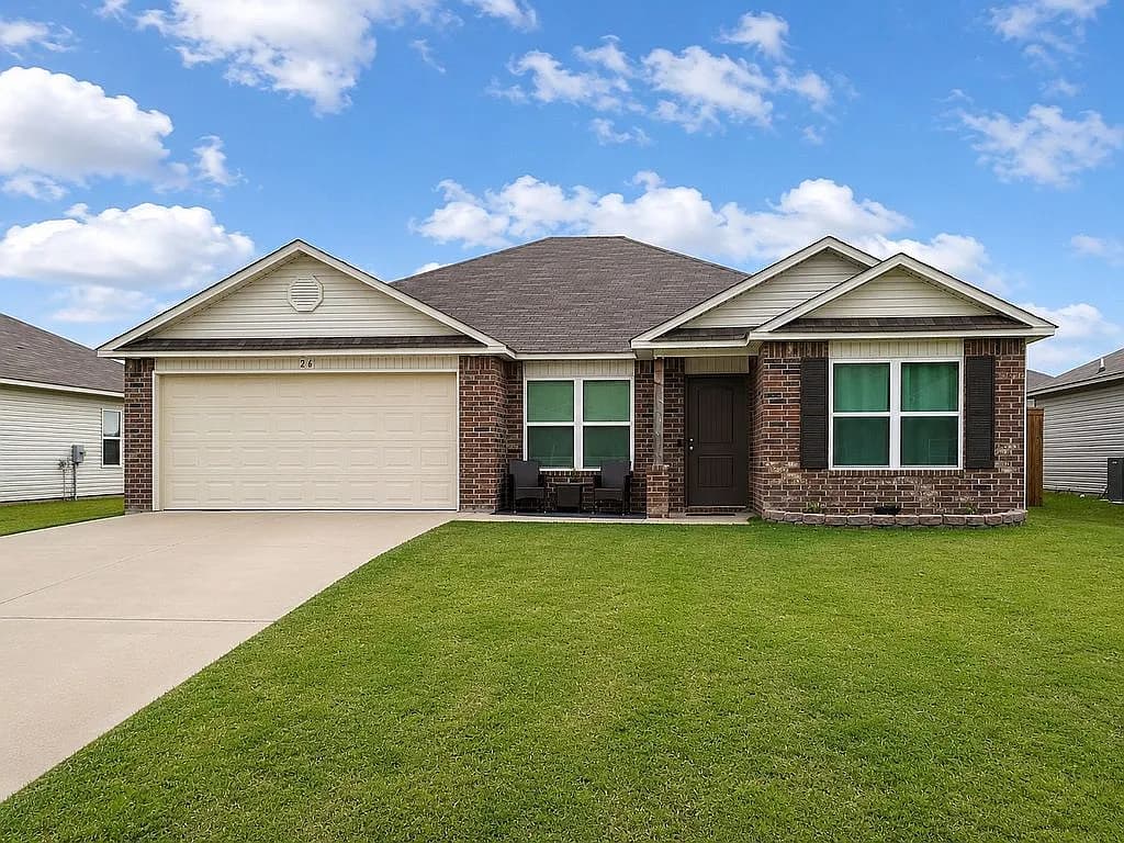 26 Curly Leaf Ln — exterior photo