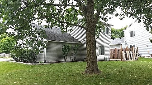 2474 Sunlight Ct — exterior photo