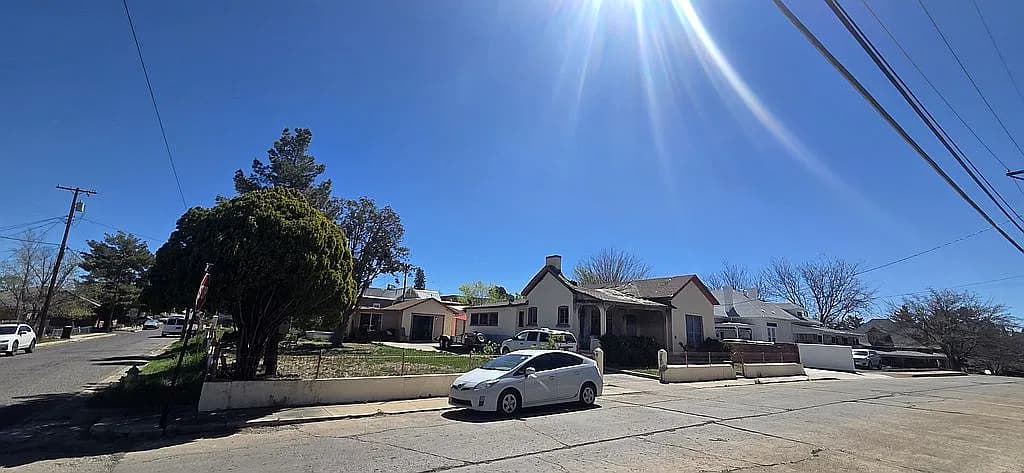 608 N Black St — exterior photo