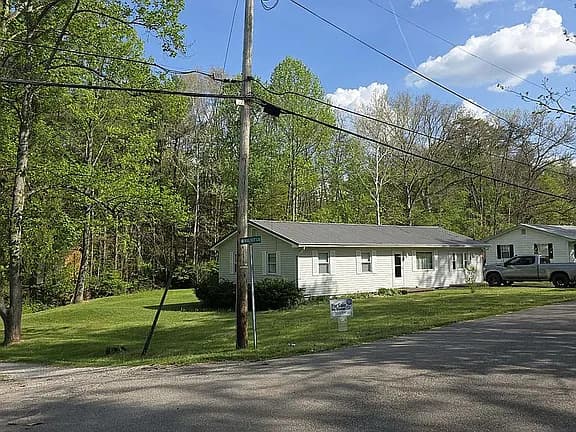 4850 Parchment Valley Rd — exterior photo