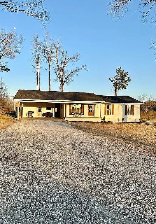 440 County Road 255 — exterior photo