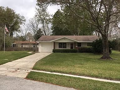 6016 NW 108th Pl — exterior photo