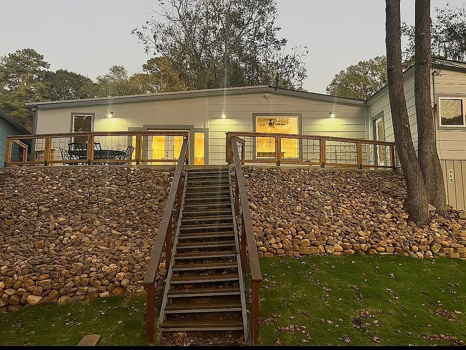 2427 Blairs Landing Rd — exterior photo