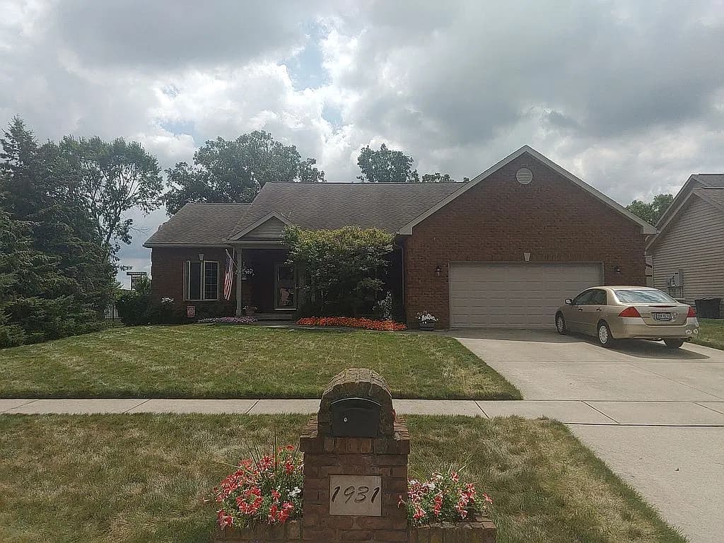 1931 Hogan Dr — exterior photo