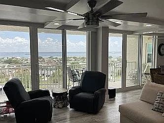 736 Island Way APT 1001 — exterior photo