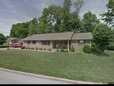 1705 Tanglewood Dr — exterior photo