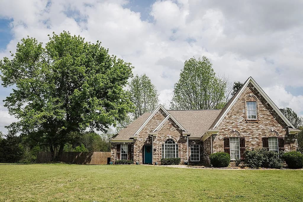 939 Mary Carl — exterior photo