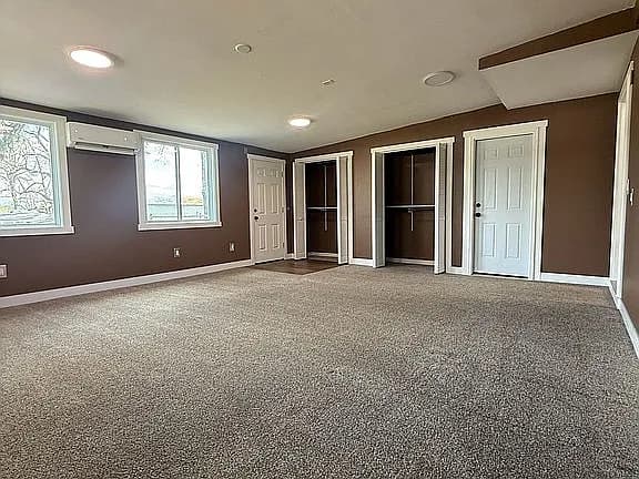 32300 S Ona Way — exterior photo