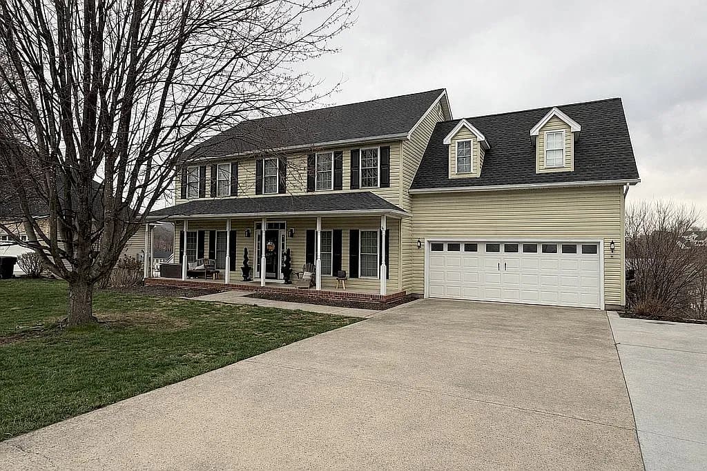 159 Jessica Dr — exterior photo