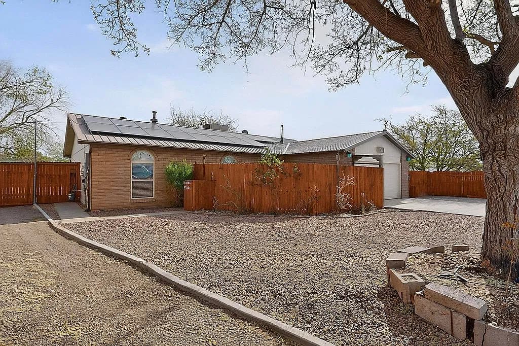 1735 Borealis Ave SE — exterior photo