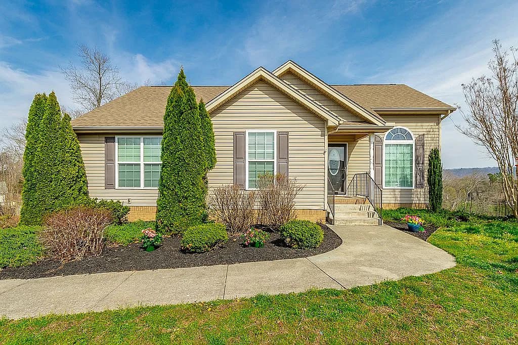 7357 Tiercel Dr — exterior photo
