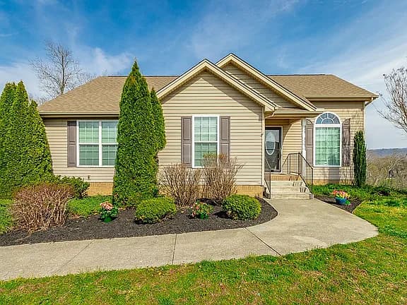 7357 Tiercel Dr — exterior photo