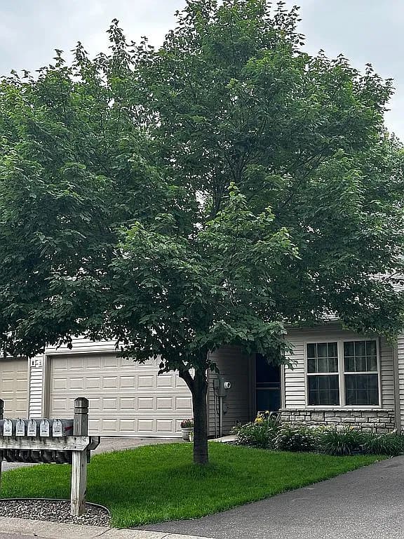 27763 Woodland Dr — exterior photo
