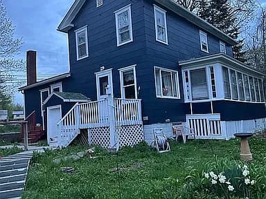 745 Lebanon St — exterior photo