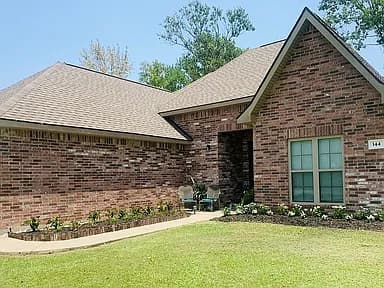 144 Ridgeway Dr — exterior photo