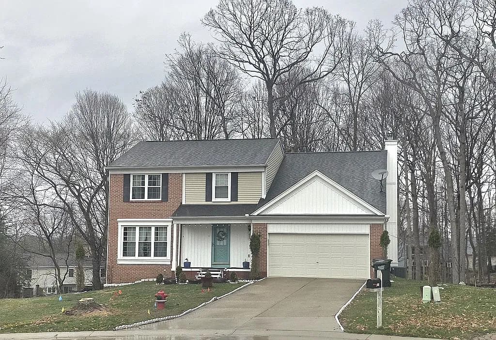 425 Thornridge Ct — exterior photo