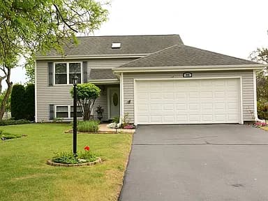 935 Revere Ln — exterior photo