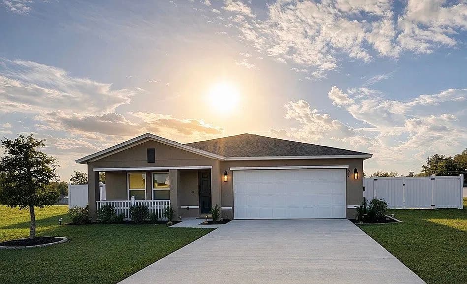 575 River Hill Dr — exterior photo