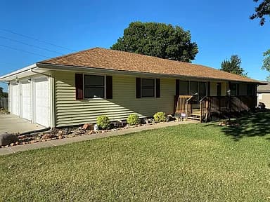 6330 SW 21st Ter — exterior photo