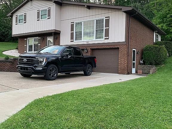 227 Melrose Dr — exterior photo