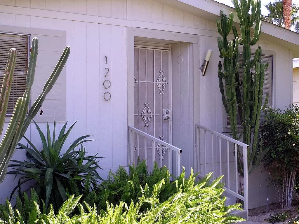 1200 Via Seville — exterior photo