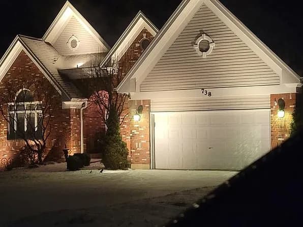 738 High Point Dr — exterior photo