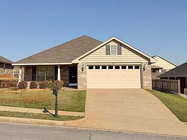 102 Acacia Trail Dr — exterior photo