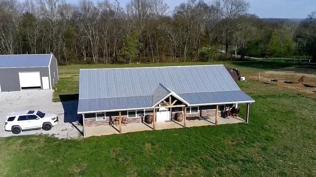 368 Housley Ln — exterior photo