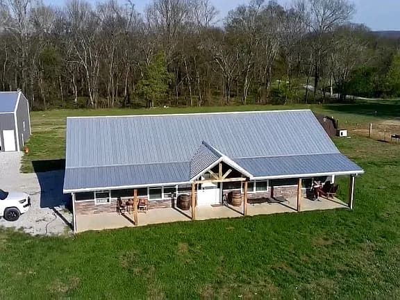 368 Housley Ln — exterior photo