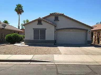 9313 E Obispo Ave — exterior photo