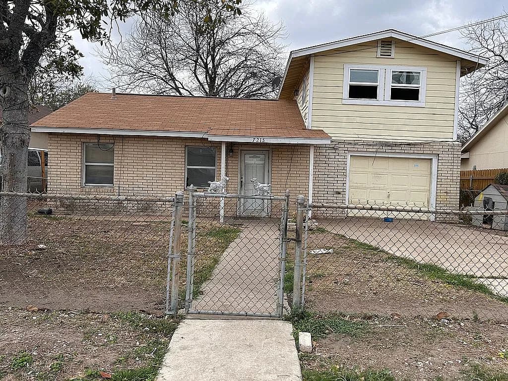 7215 Green Oak Pl — exterior photo