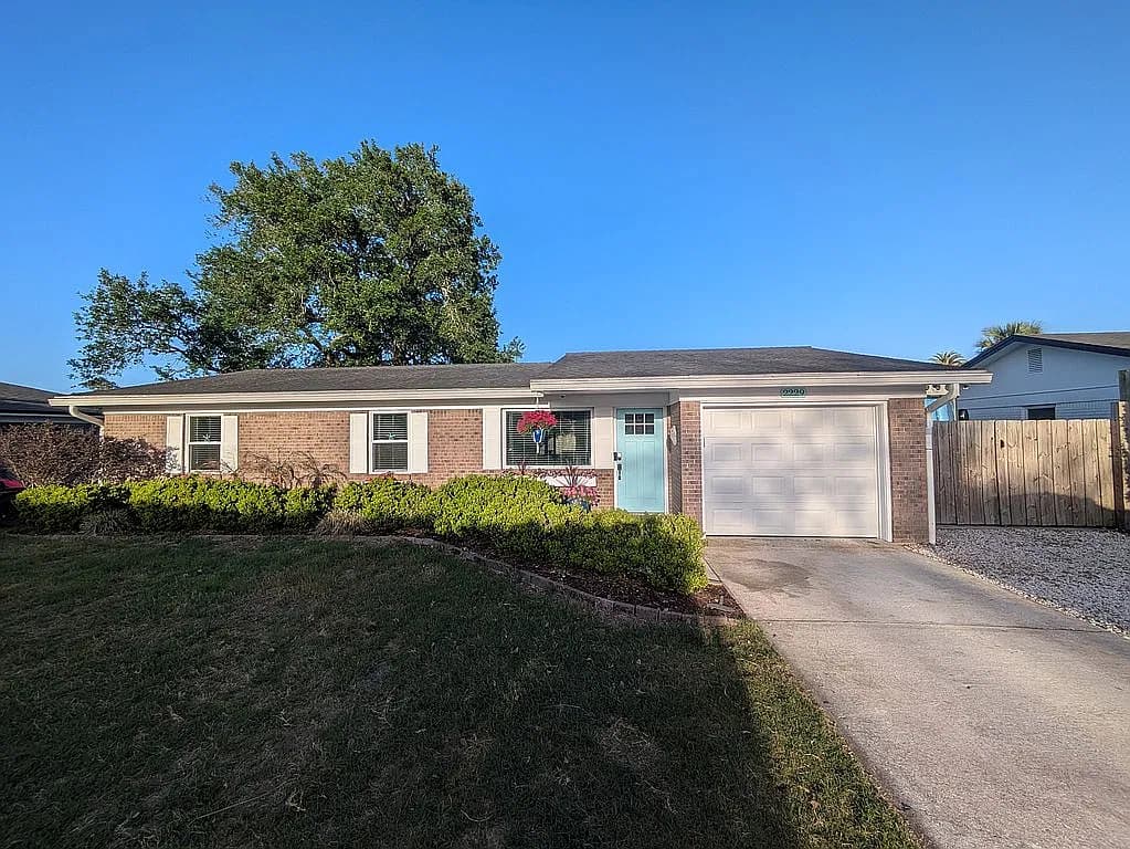 2229 S Beach Pkwy — exterior photo