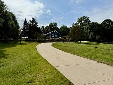 2698 Hidden Valley Trl NE — exterior photo