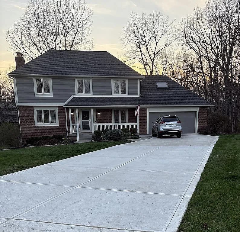 111 Essex Ct — exterior photo