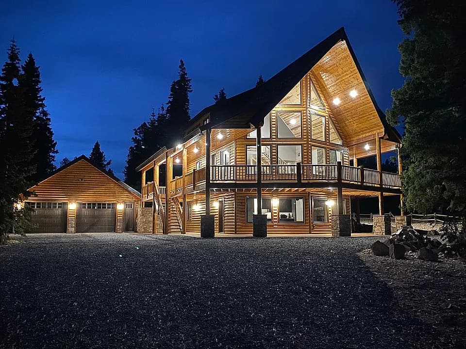 1175 E Ruger Ln — exterior photo