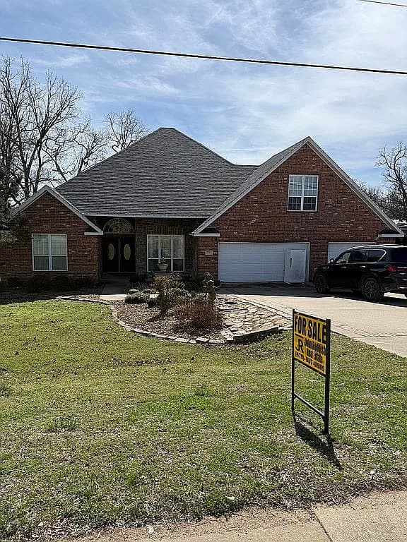2983 Wagon Wheel Rd — exterior photo