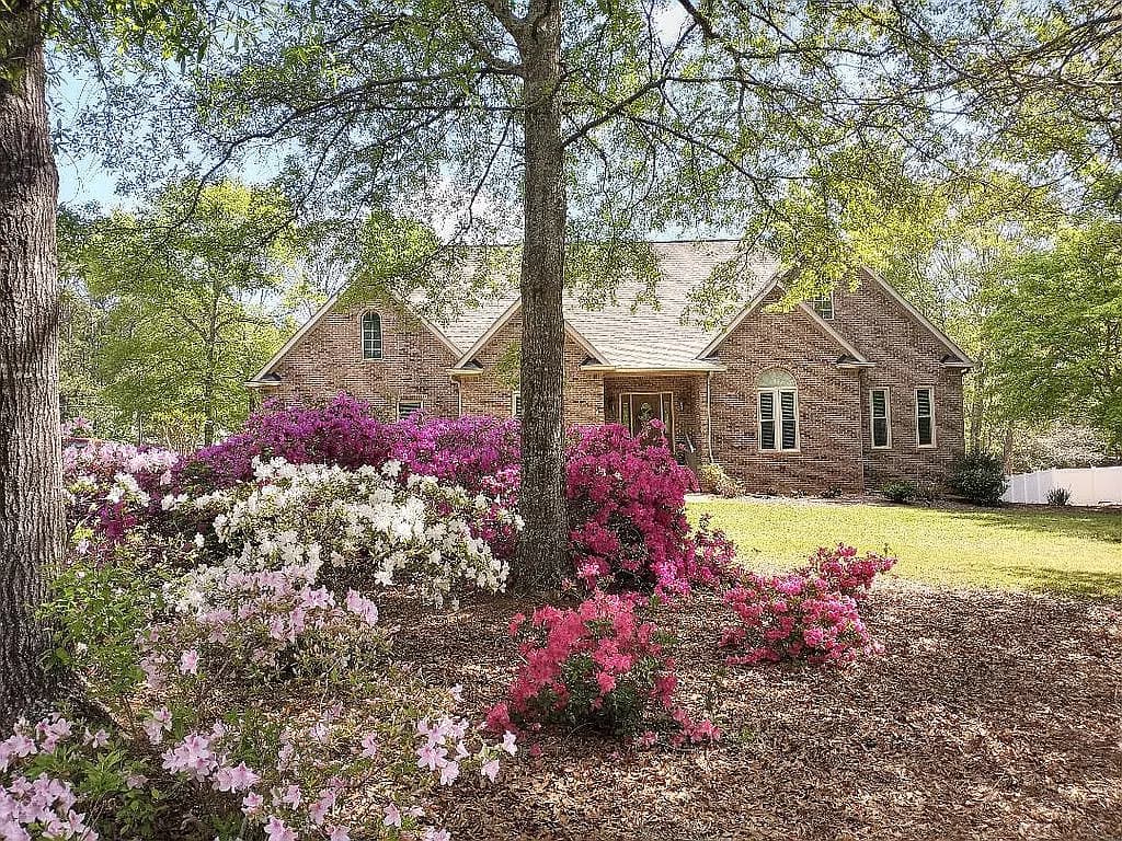 381 Hickory Ridge Rd — exterior photo