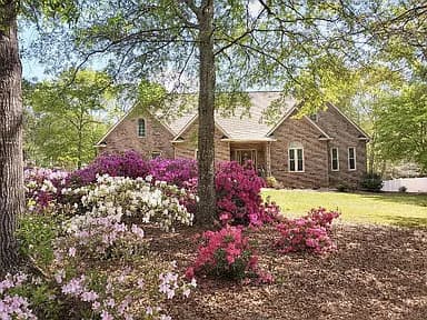 381 Hickory Ridge Rd — exterior photo
