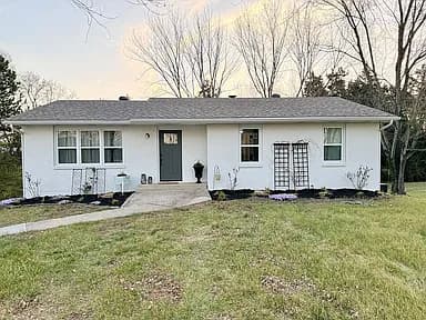 5715 Dove Lake Rd — exterior photo