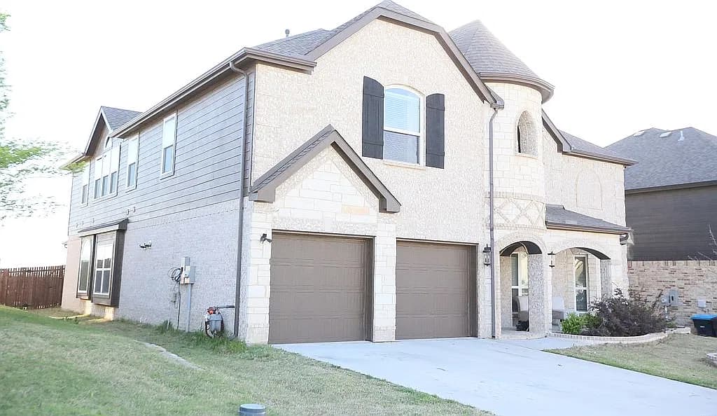 6713 Rockshire Dr — exterior photo