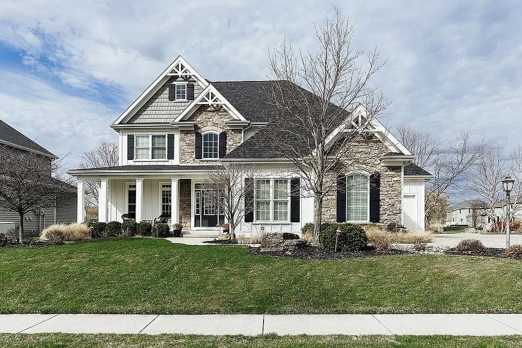 13704 Ruffner Rd — exterior photo