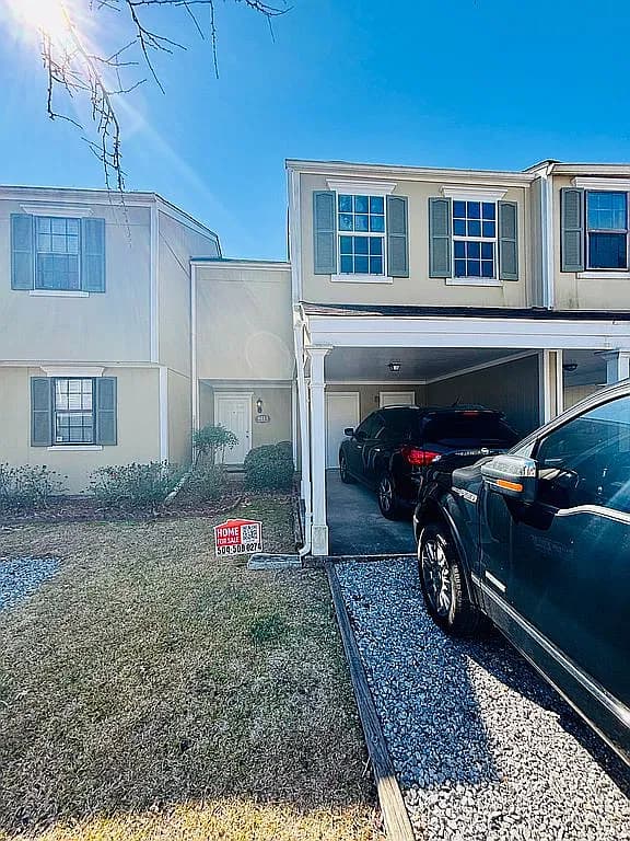 4211 Paradis Ln — exterior photo